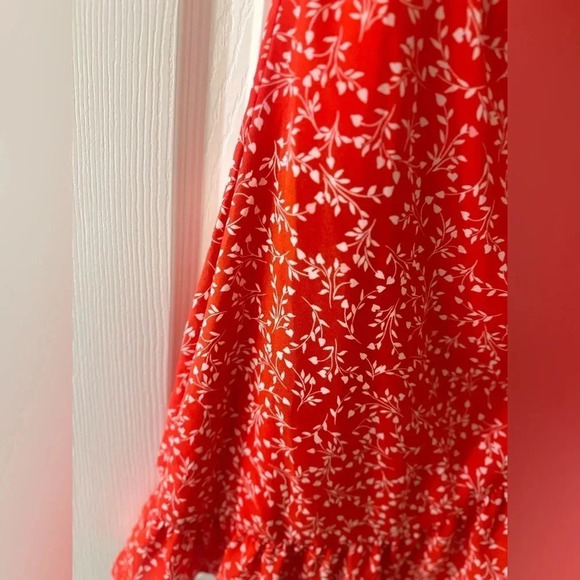 NWT- Cupakes & Cashmire‎ Orange/Coral Print Wrap Flutter Dress. Size XS. - Picture 4 of 14